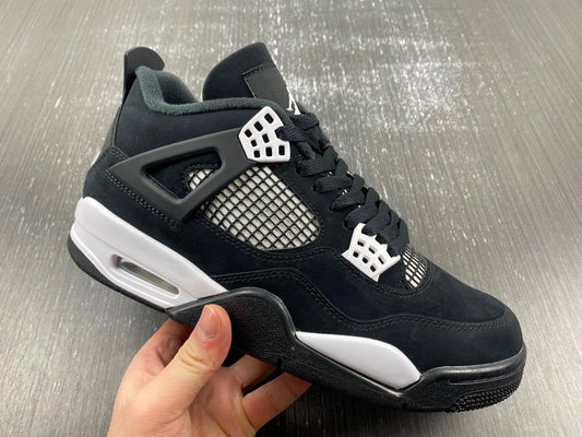 Air Jordan 4 Retro โBlack & Whiteโ โ Clean Classic Street Style Sneakers