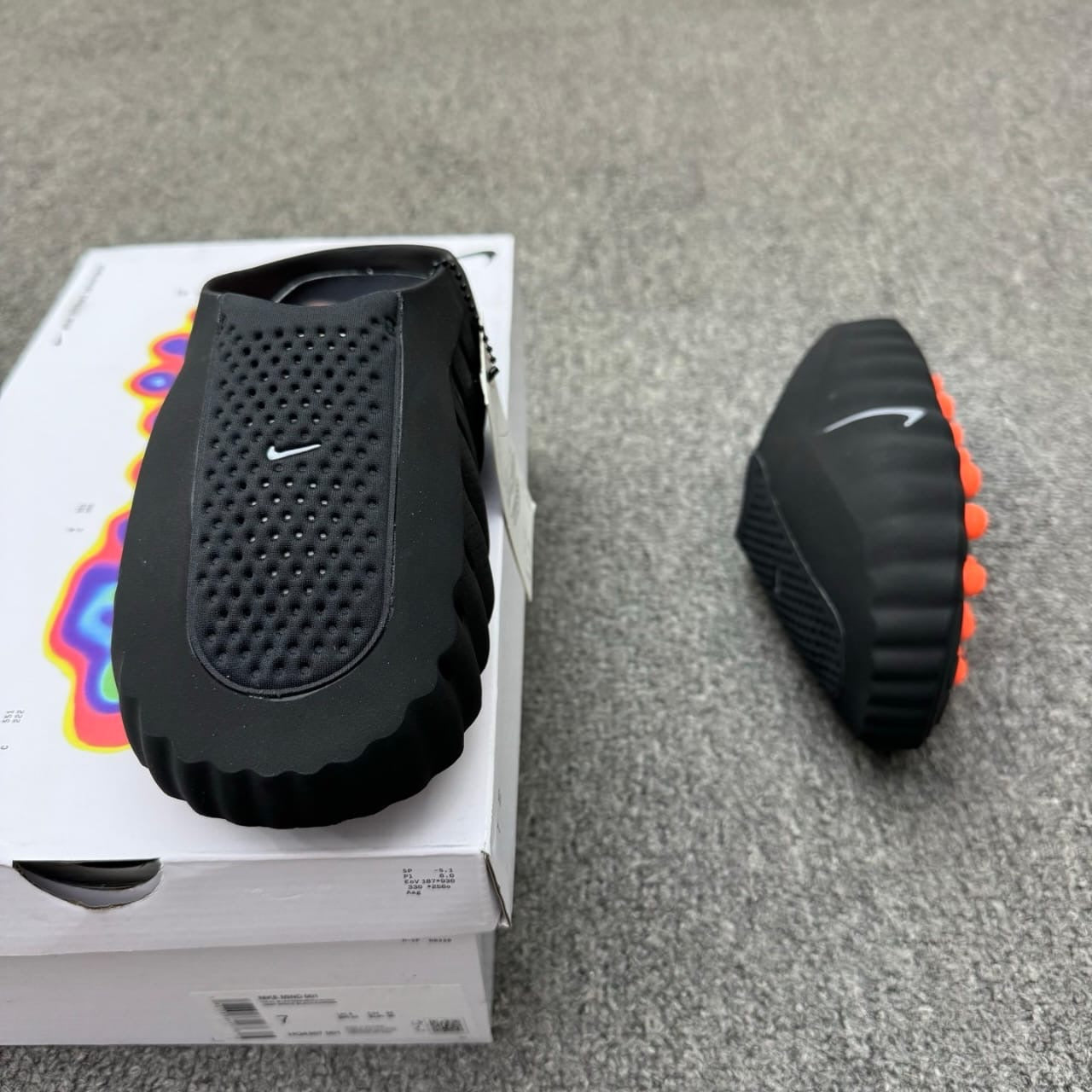 Nike Modern Streetwear Slides – Lightweight & Stylish