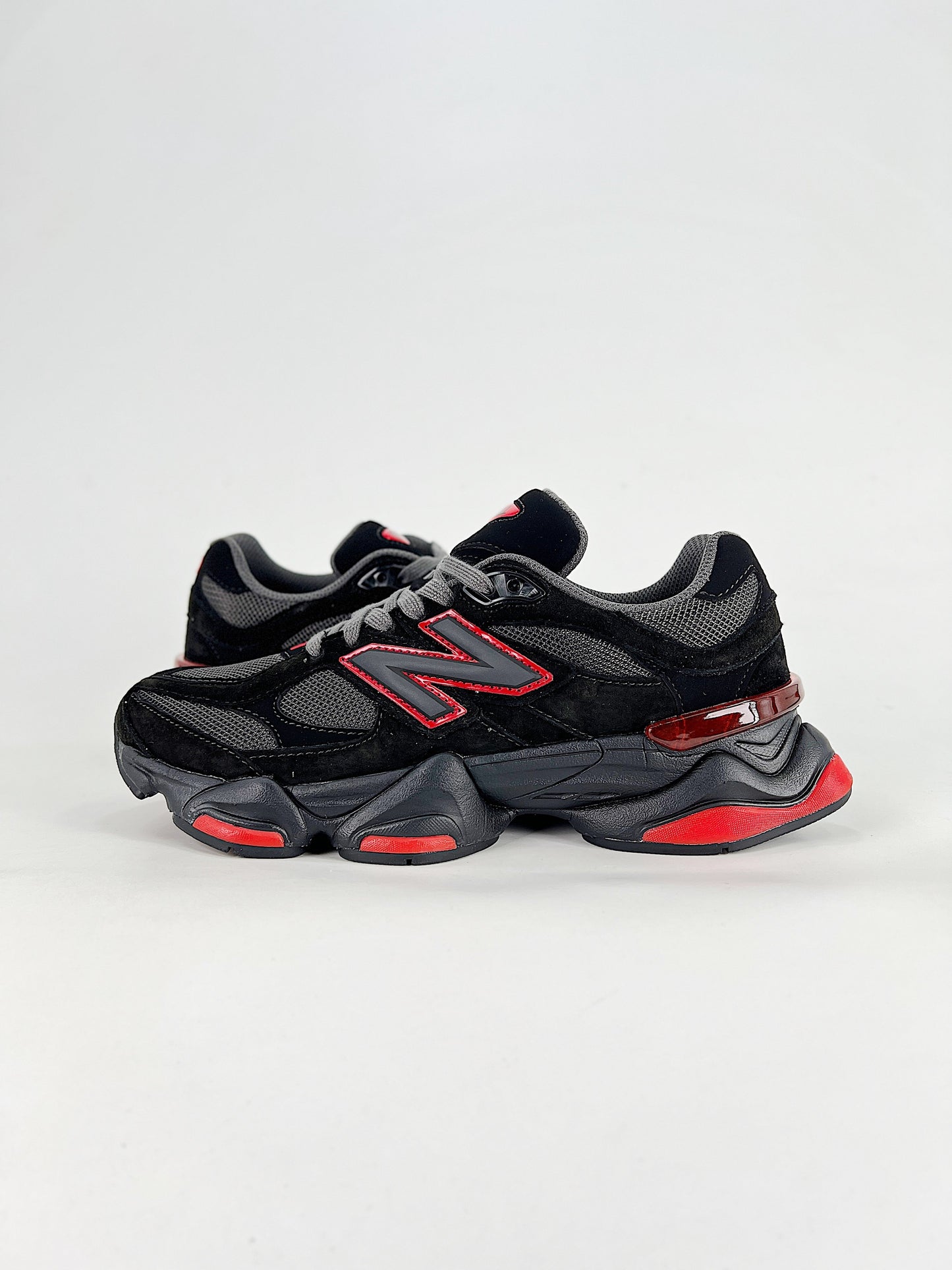 New Balance Black & Red Chunky Sneakers – Bold Street Style