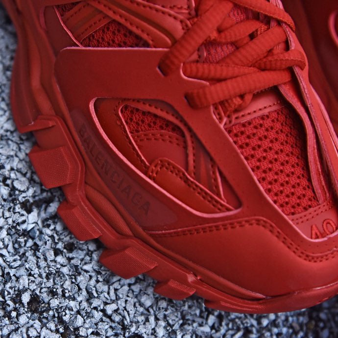 Balenciaga Red Sneakers – Bold Luxury Streetwear Style 👟🔥