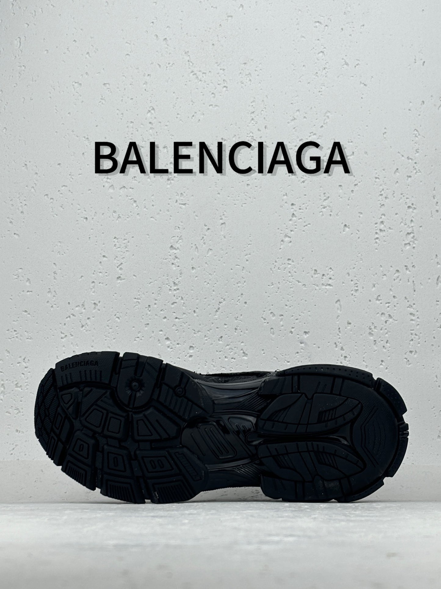 Balenciaga All-Black Runner Sneakers 👟🖤
