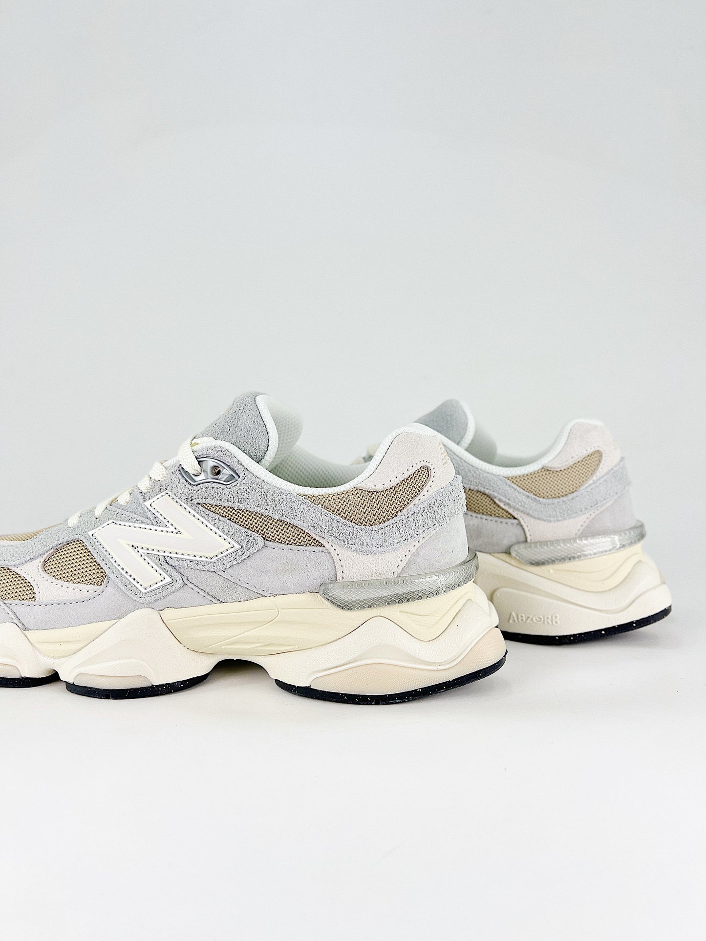 New Balance 9060 Lifestyle Sneakers – Grey/Beige Casual Chunky Shoes