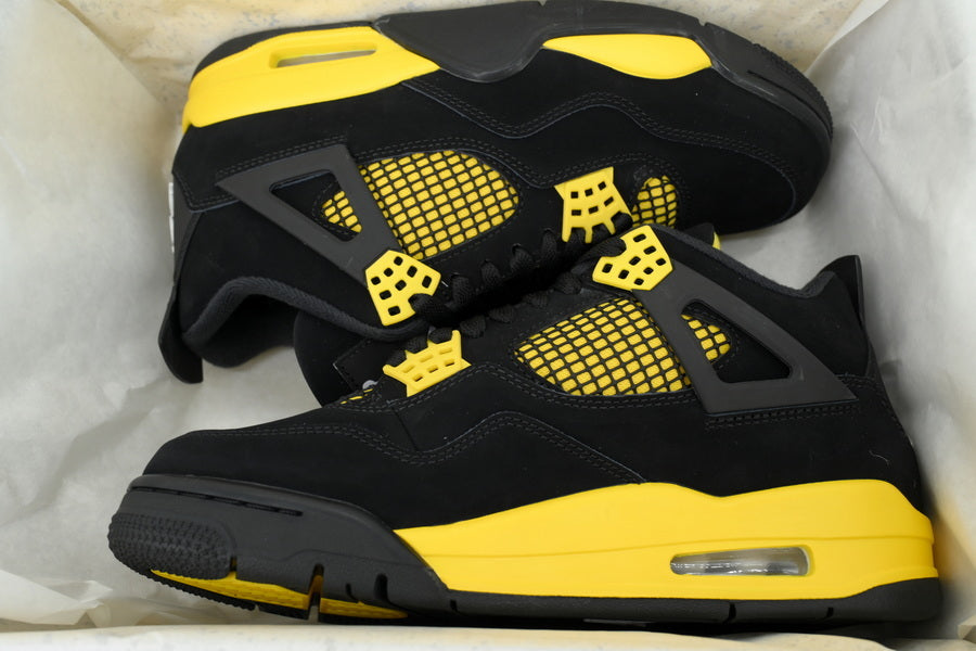 Air Jordan 4 Black & Yellow Thunder – Bold Streetwear Classic ⚡👟