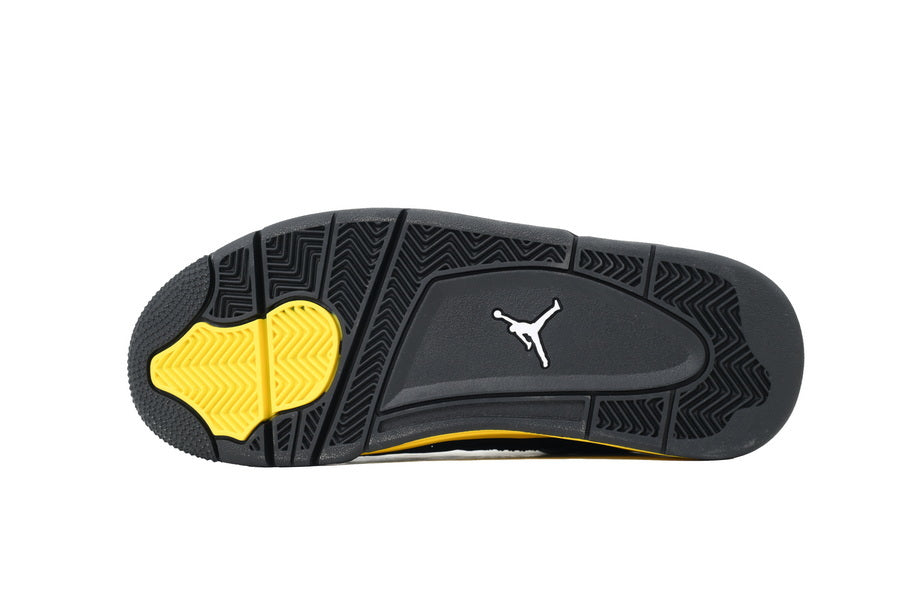 Air Jordan 4 Black & Yellow Thunder – Bold Streetwear Classic ⚡👟