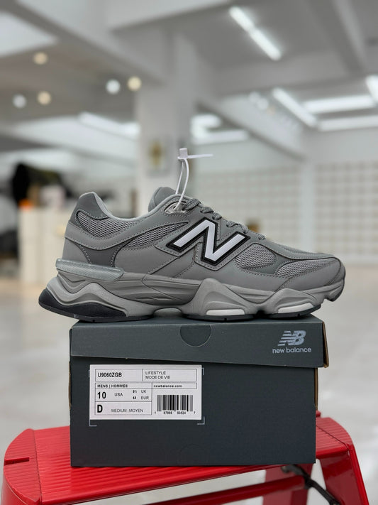 New Balance Grey Chunky Sneakers – Modern Comfort & Street Style