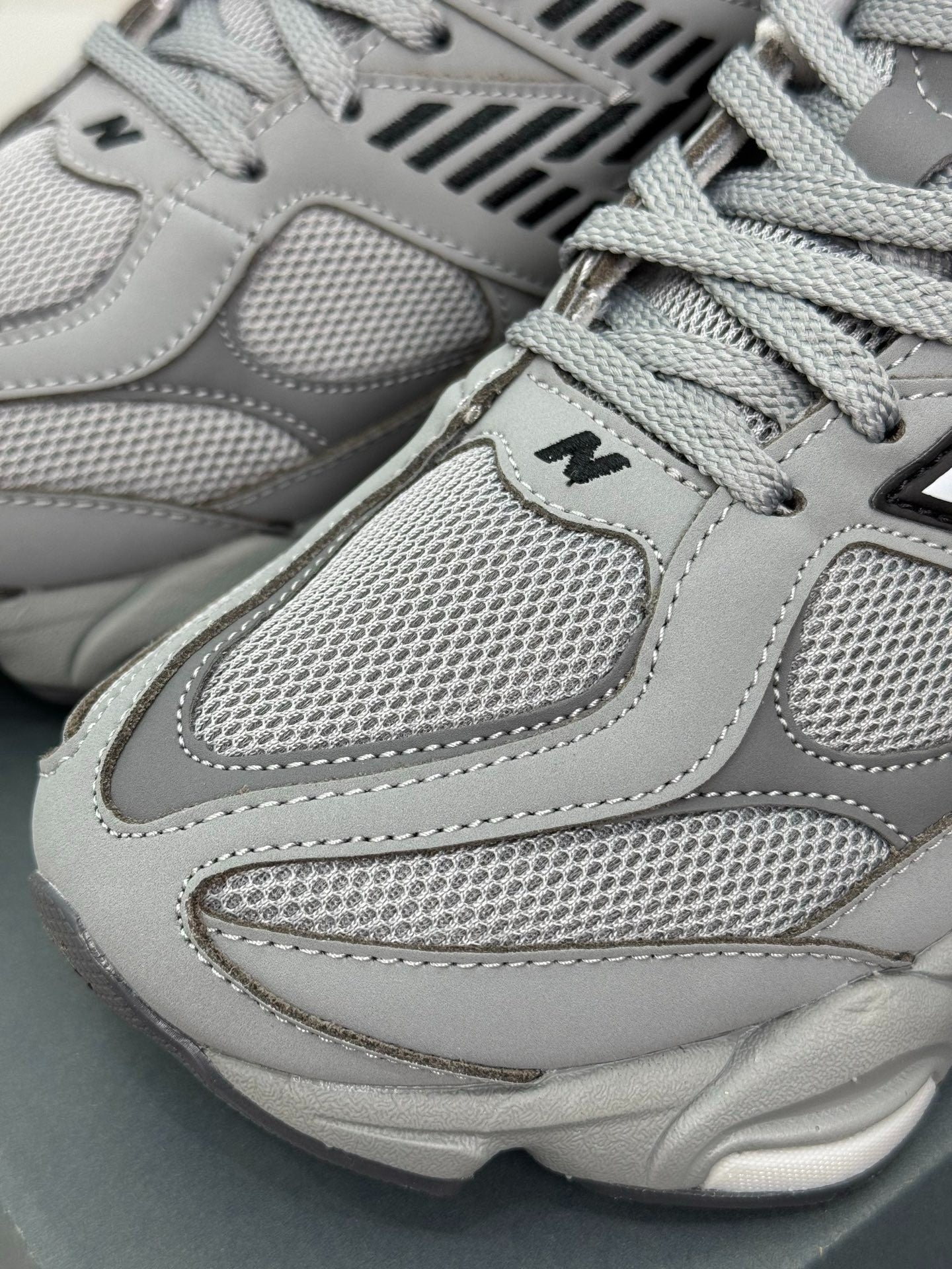 New Balance Grey Chunky Sneakers – Modern Comfort & Street Style