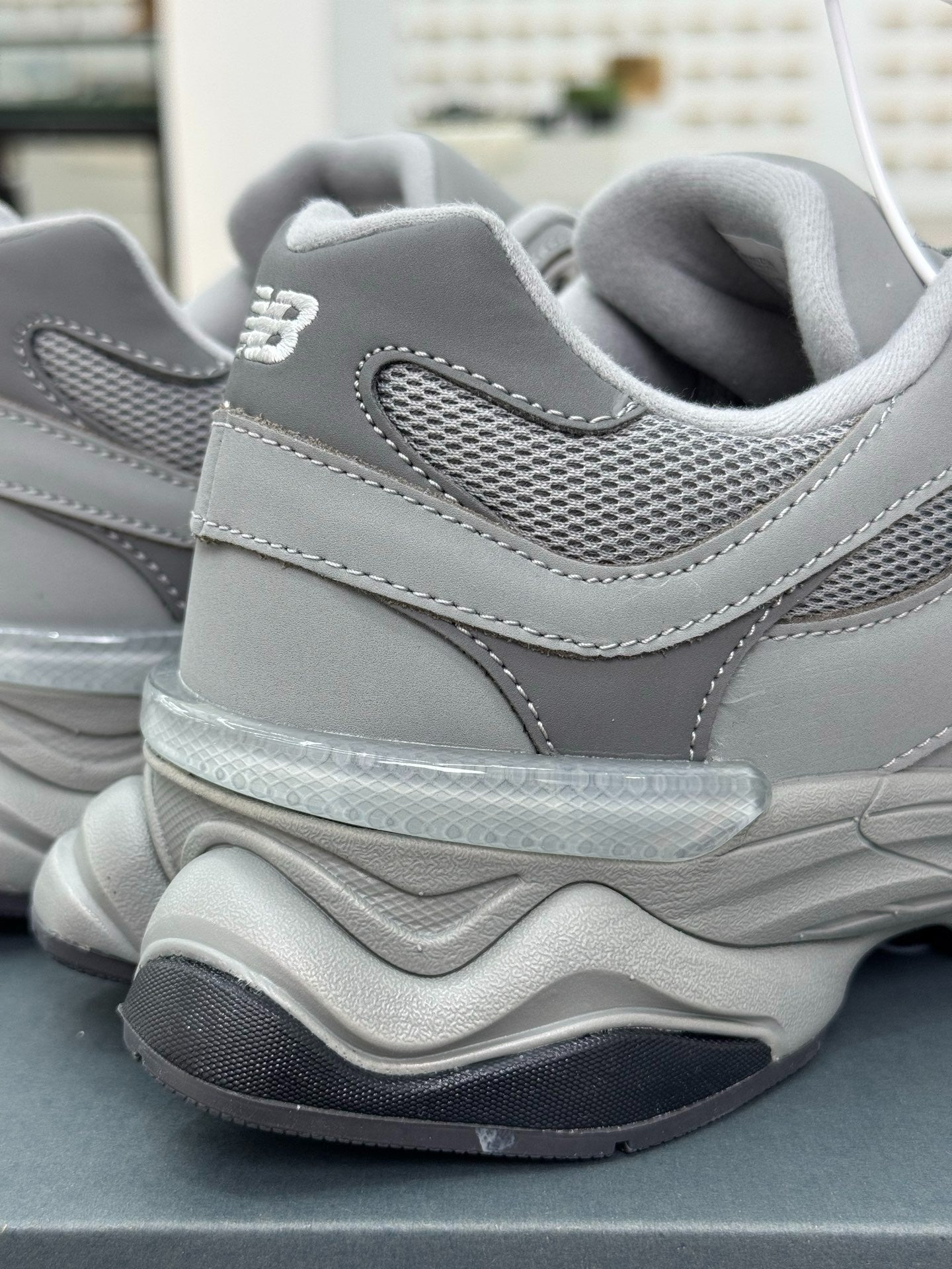 New Balance Grey Chunky Sneakers – Modern Comfort & Street Style