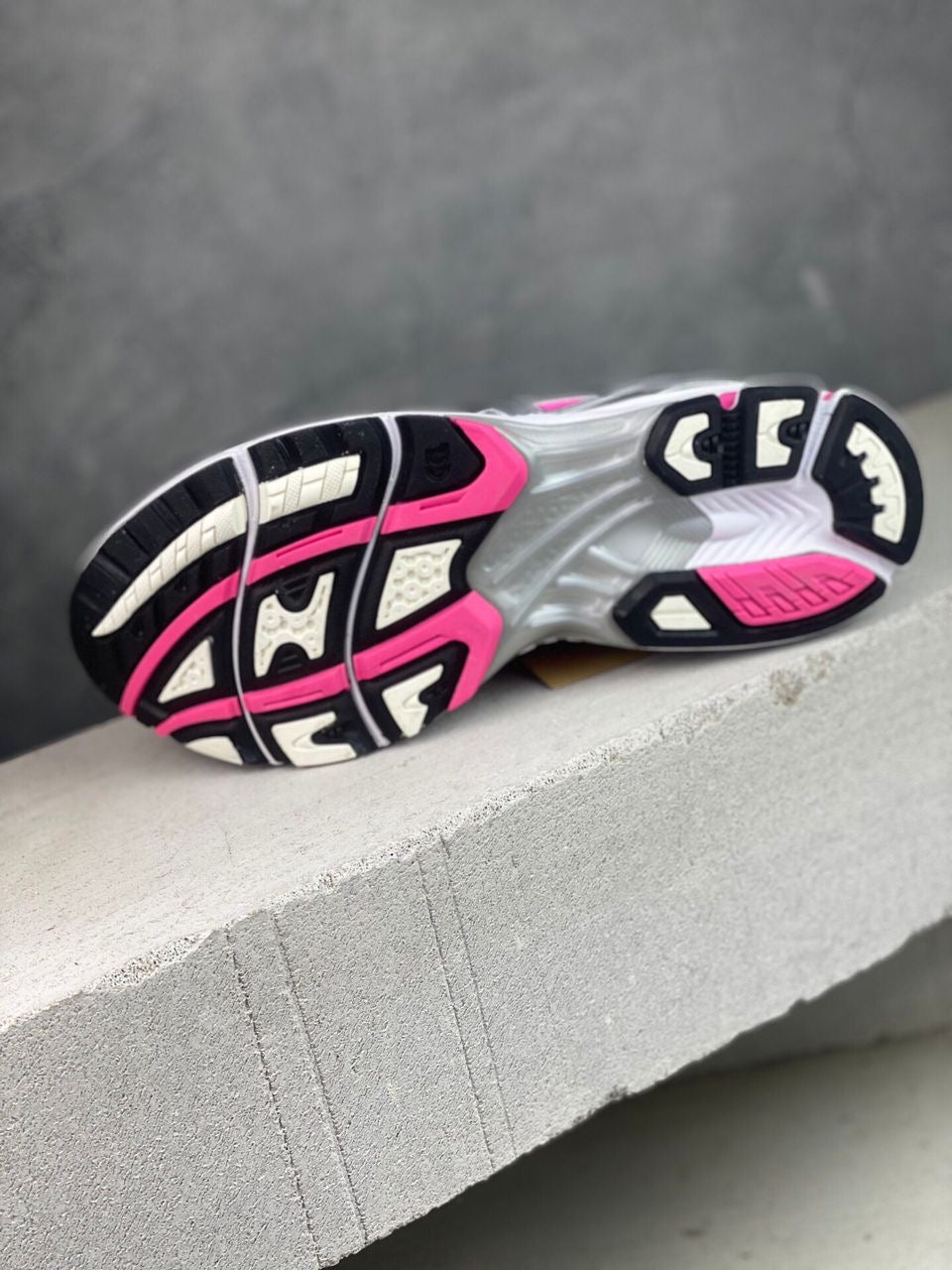 ASICS GEL-KAYANO 14 Pink/Glo Black Running Sneakers