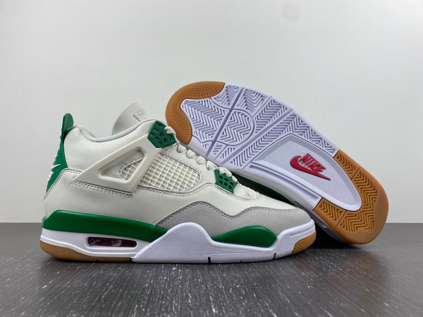 Air Jordan 4 Retro SB Pine Green – White & Green Premium Basketball Sneakers