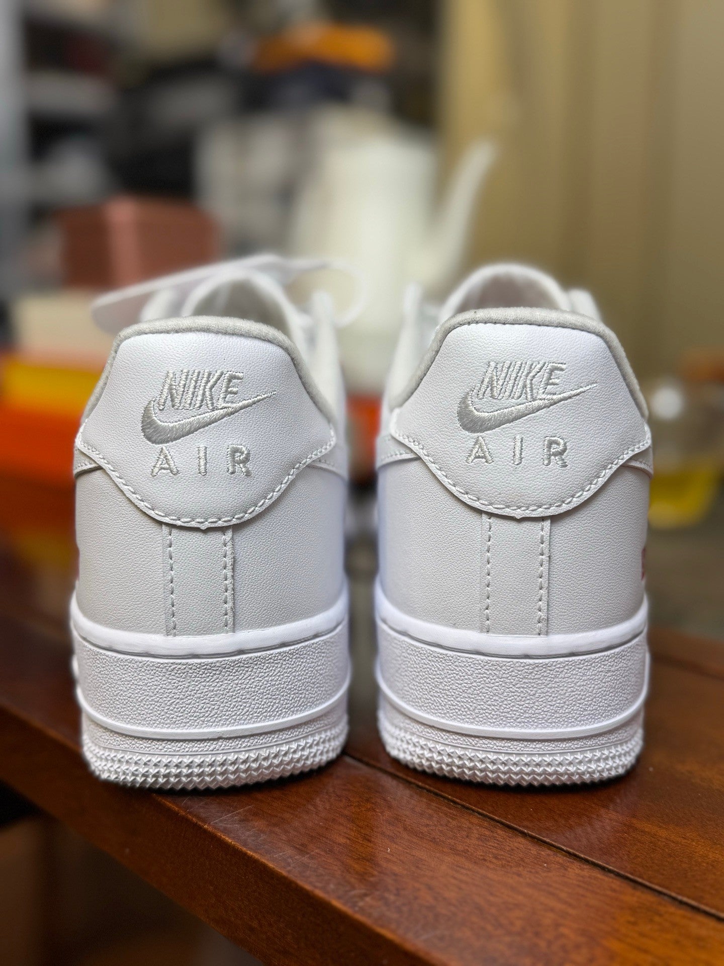 Nike Air Force 1 x Supreme – Clean White Classic 🤍🔥