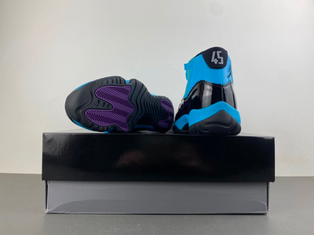Blue & Black Jordan 11 Sneakers 💙🖤
