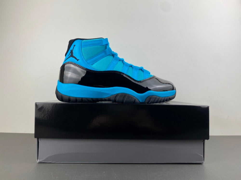 Blue & Black Jordan 11 Sneakers 💙🖤