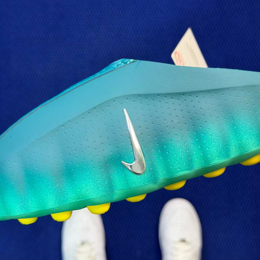 Nike Teal Comfort Slides – Fresh & Stylish