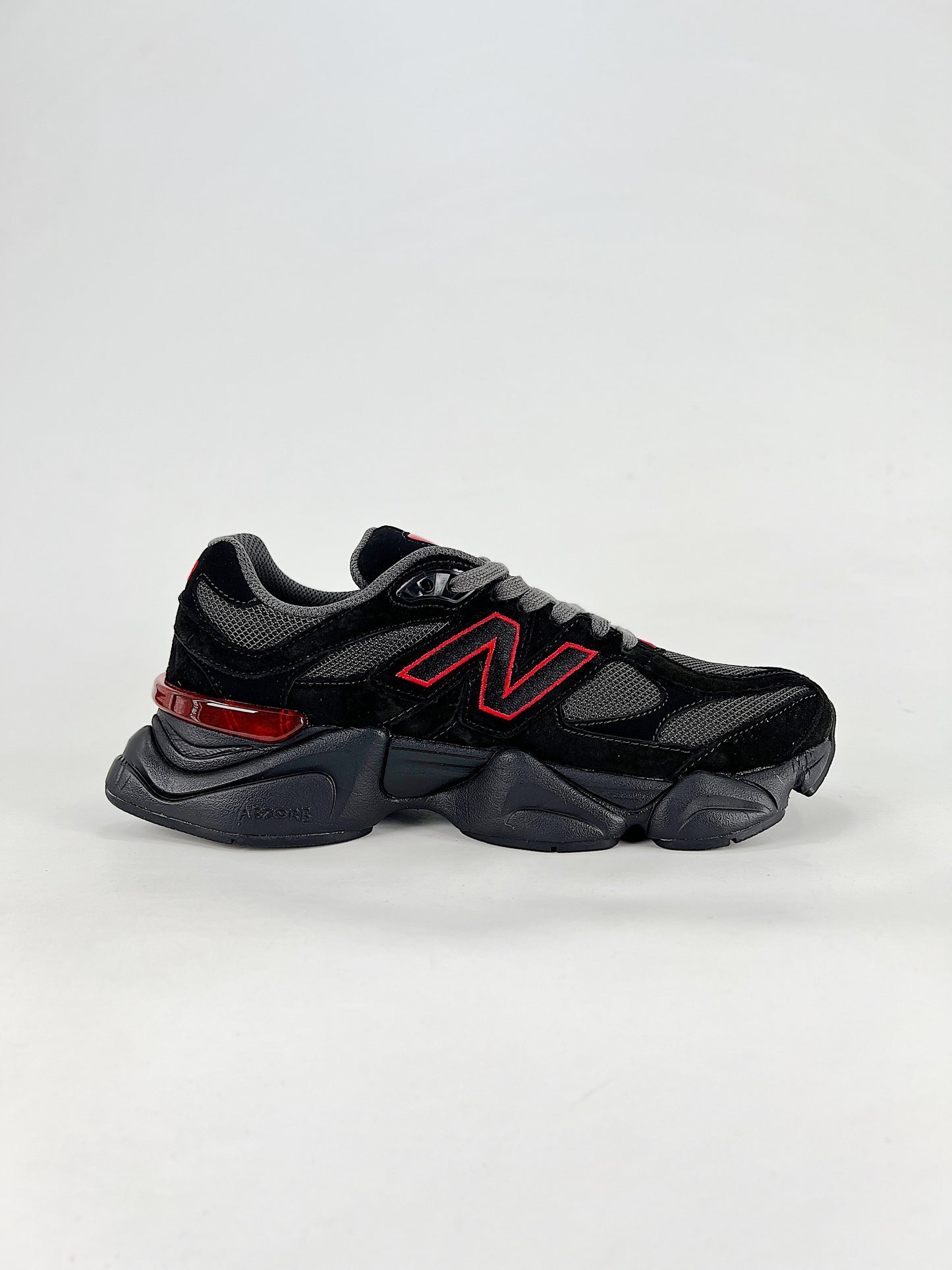 New Balance Black & Red Chunky Sneakers – Bold Street Style