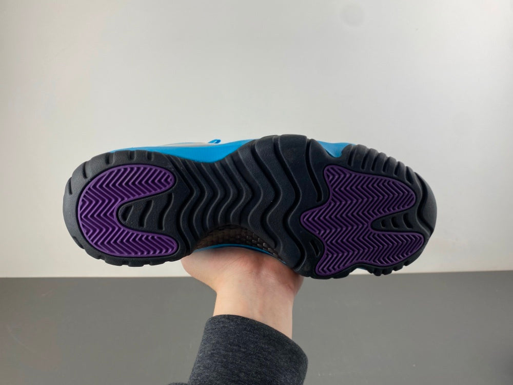 Blue & Black Jordan 11 Sneakers 💙🖤