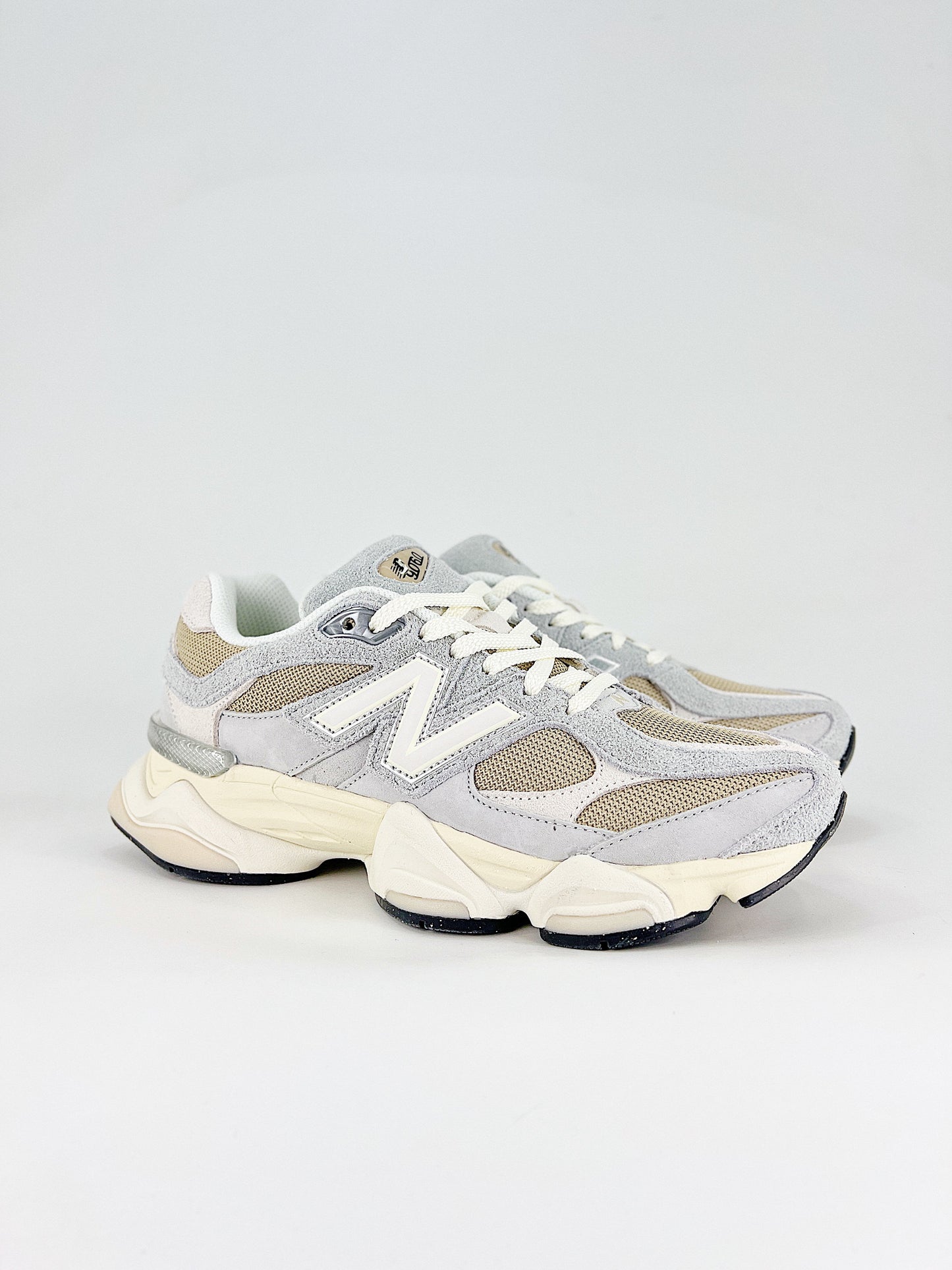 New Balance 9060 Lifestyle Sneakers – Grey/Beige Casual Chunky Shoes