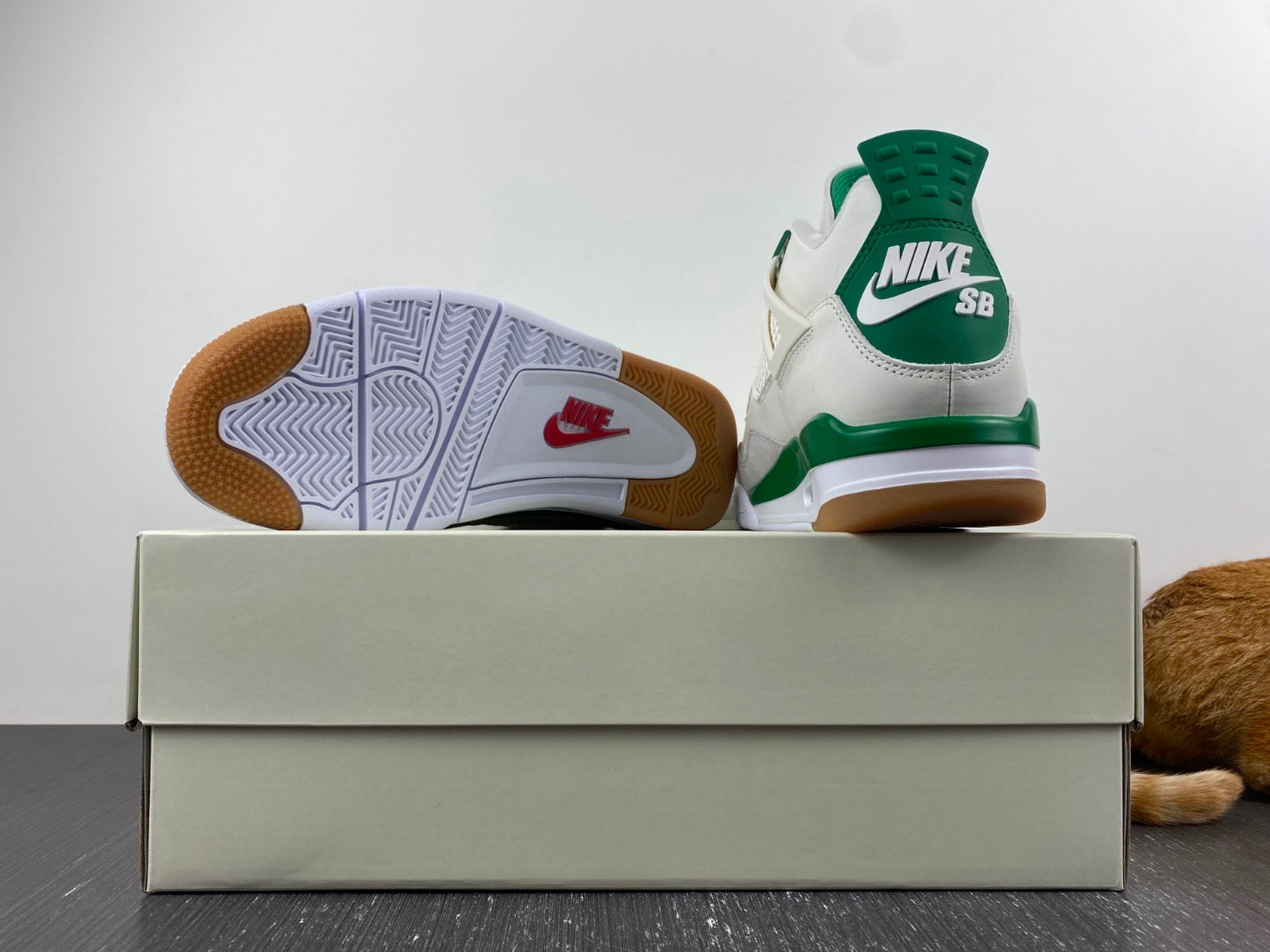Air Jordan 4 Retro SB Pine Green – White & Green Premium Basketball Sneakers